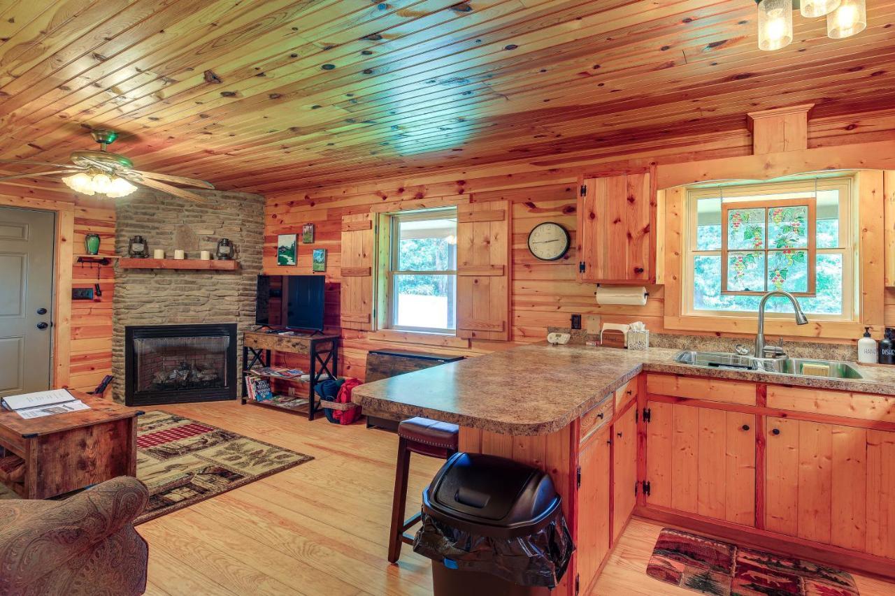 Blue Ridge Mountain Cabin With Views And Hot Tub Sparta 外观 照片
