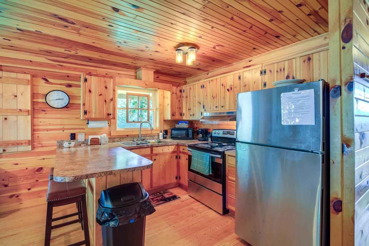 Blue Ridge Mountain Cabin With Views And Hot Tub Sparta 外观 照片