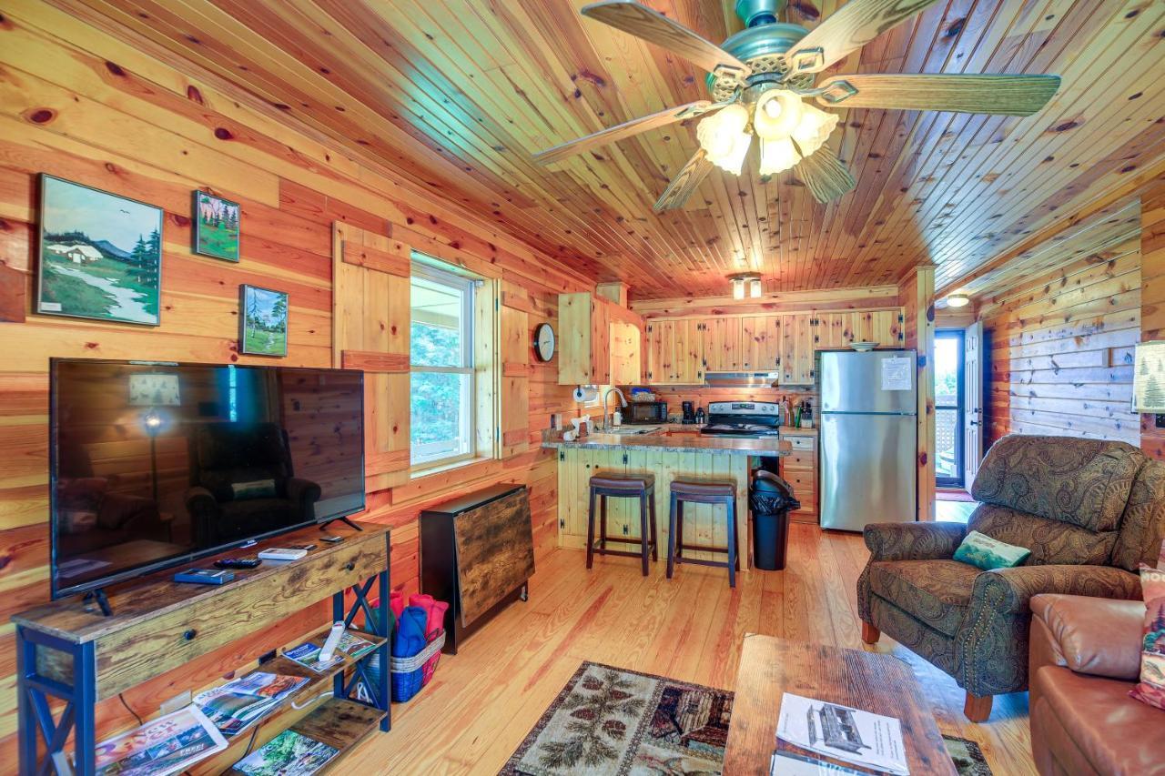 Blue Ridge Mountain Cabin With Views And Hot Tub Sparta 外观 照片