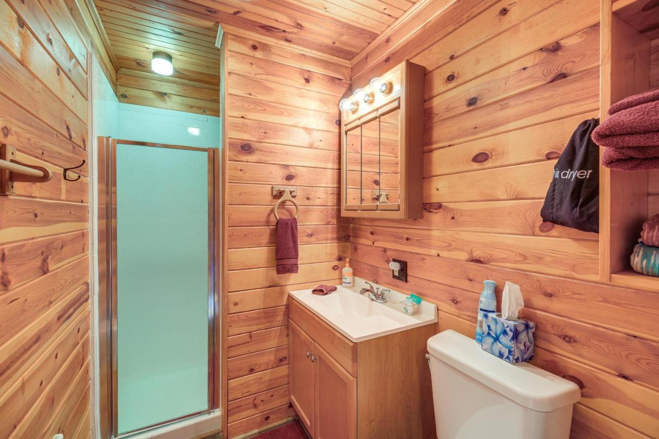 Blue Ridge Mountain Cabin With Views And Hot Tub Sparta 外观 照片