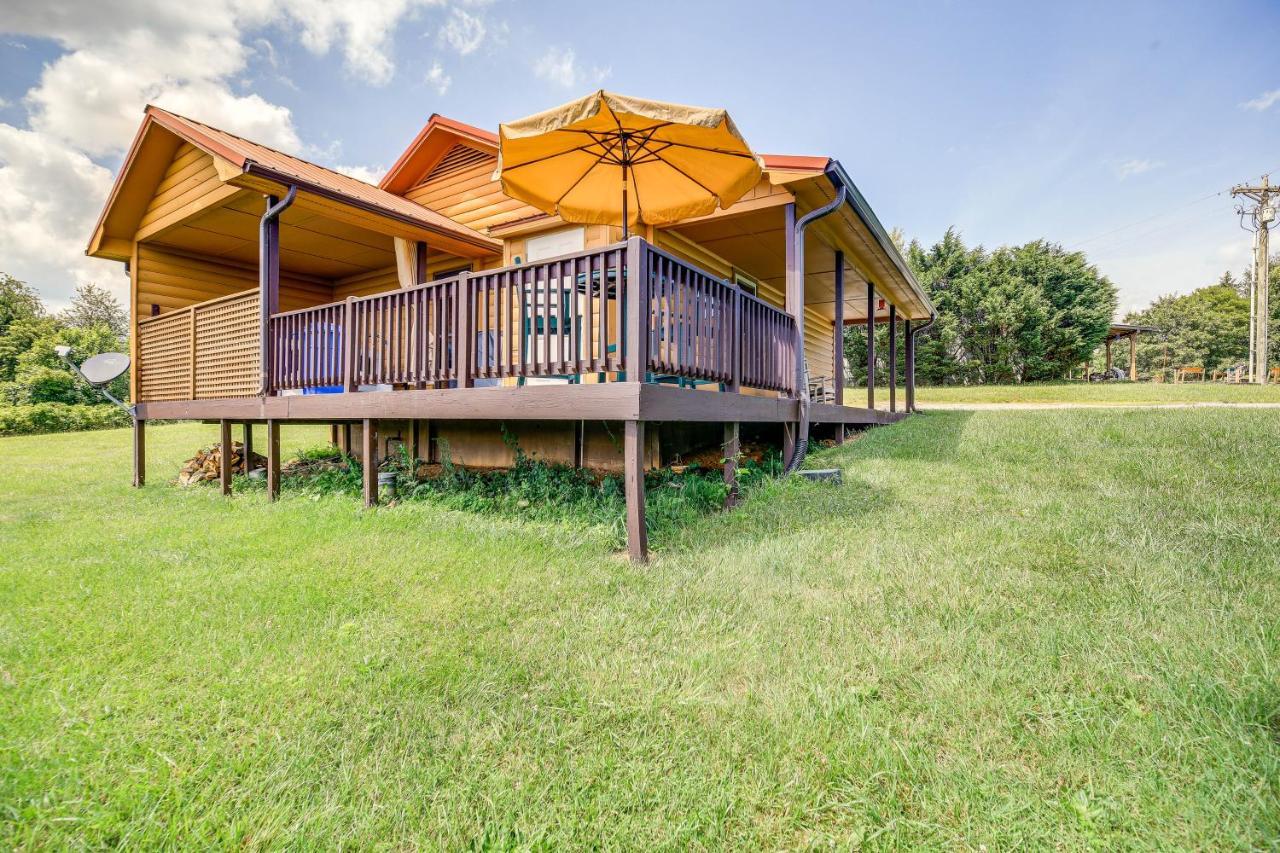 Blue Ridge Mountain Cabin With Views And Hot Tub Sparta 外观 照片